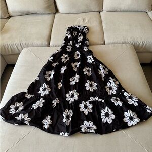 Black and White Afro centric Women's Maxi Dress